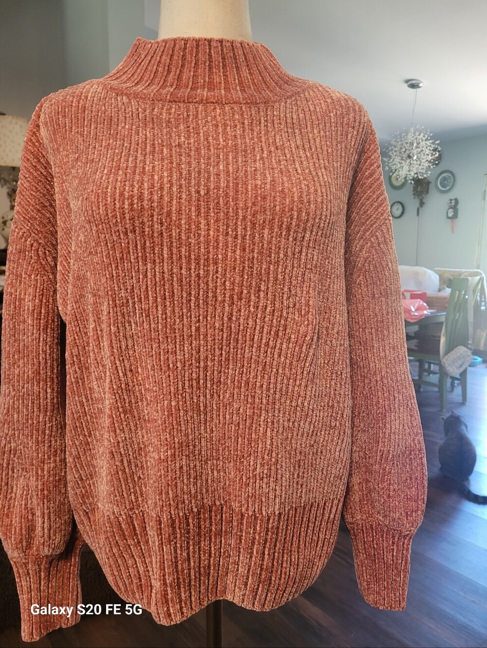 Cynthia Rowley TJX Turtleneck Knit Tan Metallic Quiet Luxury Pullover Size L